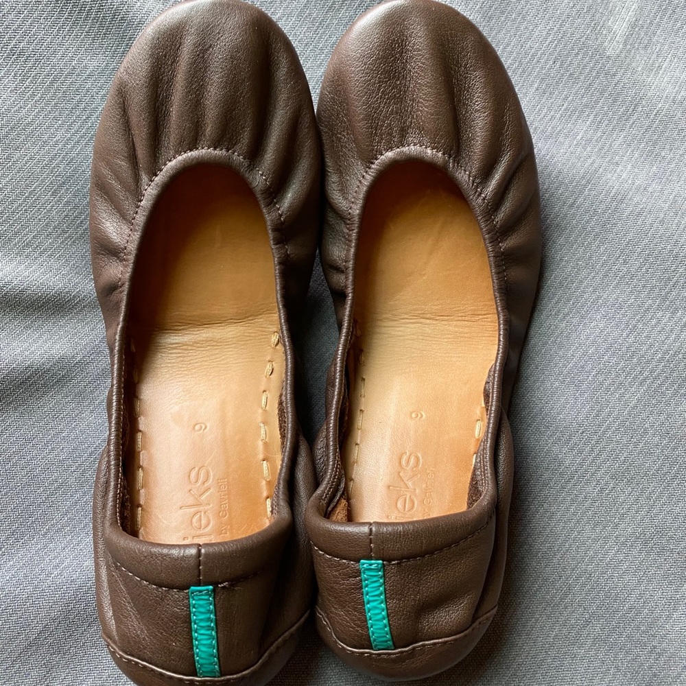 Chocolate Tieks Women’s 9